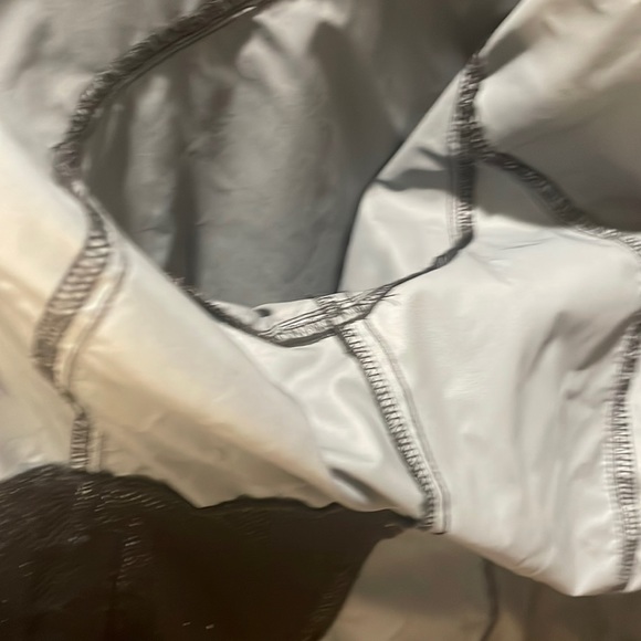 Columbia Rain Coat, Windbreaker Jacket - Picture 5 of 8